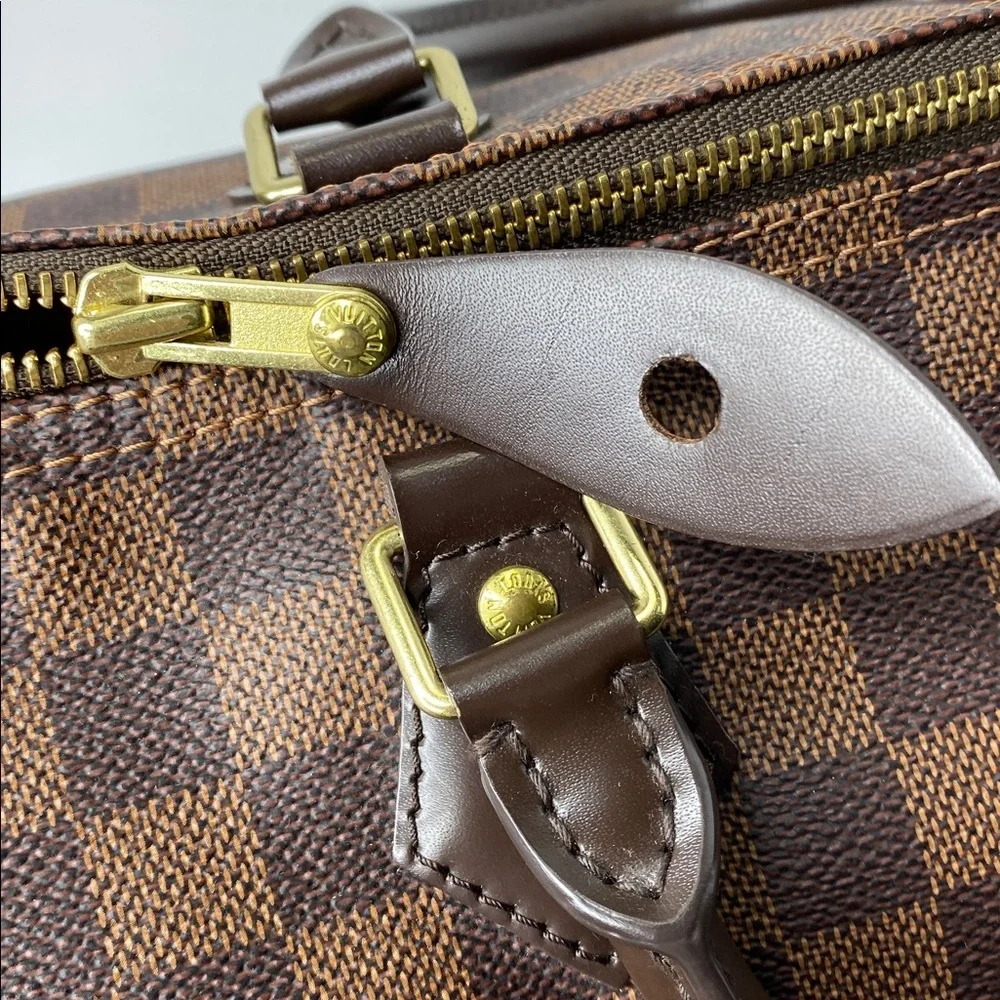 Louis Vuitton Damier Ebene Speedy